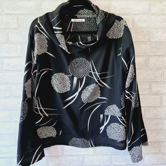 Yasuko Kurisaka Tops - Yasuko Kurisaka Cotton Blouse